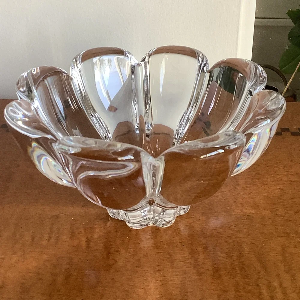 Orrefors Mayflower Crystal Glass Petal Shaped  Bowl
